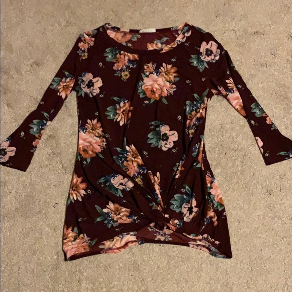 Side knot 3/4 sleeve length